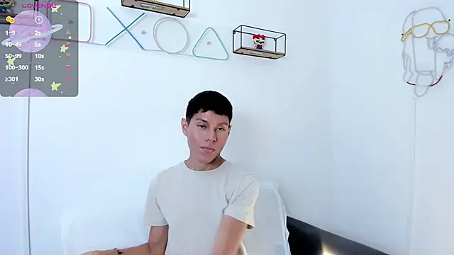 Snapshot of Little_liam chatting on November 2025 07:34:02 PM Little liam online show from November 2025 07:34:02 PM