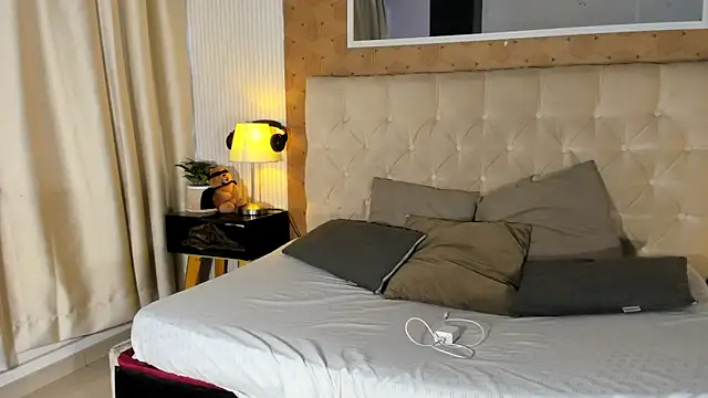 liam twiink online show from November 2025 07:13:01 PM