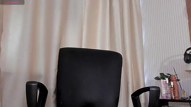 liam twiink online show from February 2026 07:08:01 PM