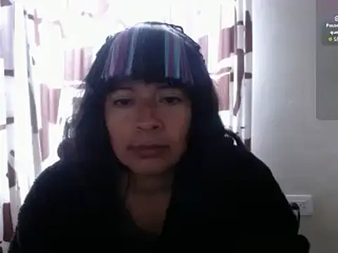 Acelinrose online show from May 2026 01:07:01 PM