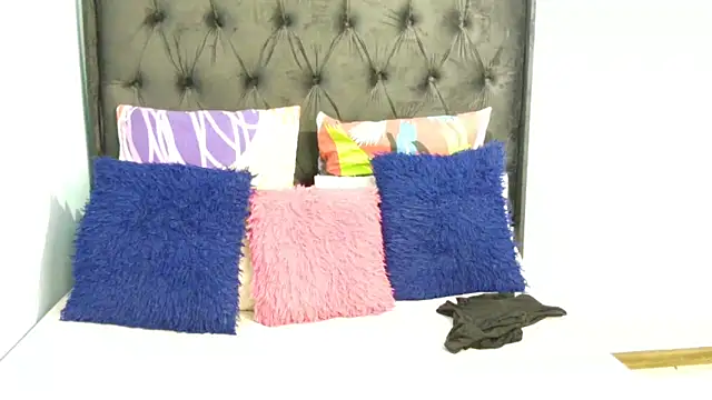 Dandelion enigman online show from October 2025 06:30:01 PM