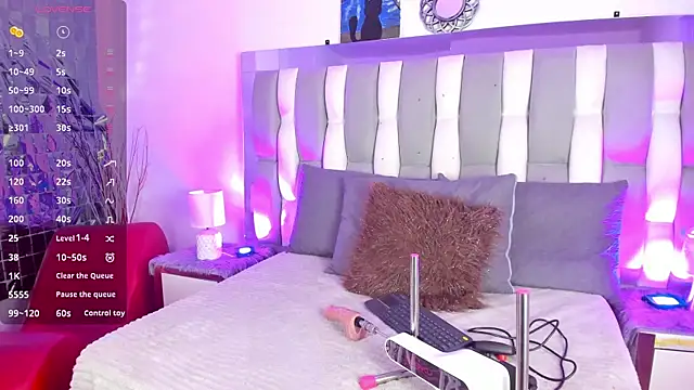 IsaDiiaz online show from November 2025 04:56:02 AM