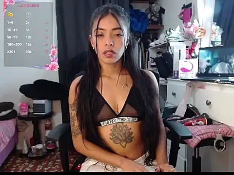 pocahot222 online show from October 2025 04:11:01 AM