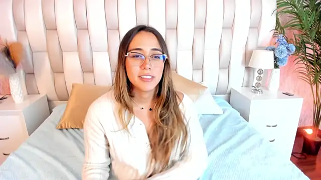 Snapshot of sara_ospina_ chatting on October 2025 08:31:02 AM sara ospina online show from October 2025 08:31:02 AM