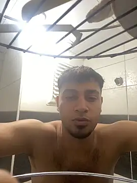 Snapshot of astoperaa chatting on November 2025 07:35:01 PM astoperaa online show from November 2025 07:35:01 PM