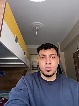 Snapshot of astoperaa chatting on November 2025 10:18:01 AM astoperaa online show from November 2025 10:18:01 AM