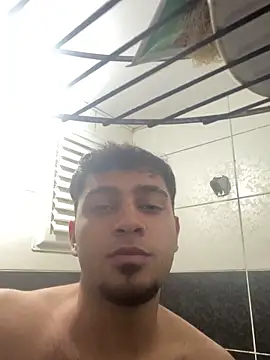 Snapshot of astoperaa chatting on December 2025 07:11:01 PM astoperaa online show from December 2025 07:11:01 PM