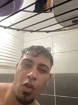 Snapshot of astoperaa chatting on January 2026 05:58:02 PM astoperaa online show from January 2026 05:58:02 PM