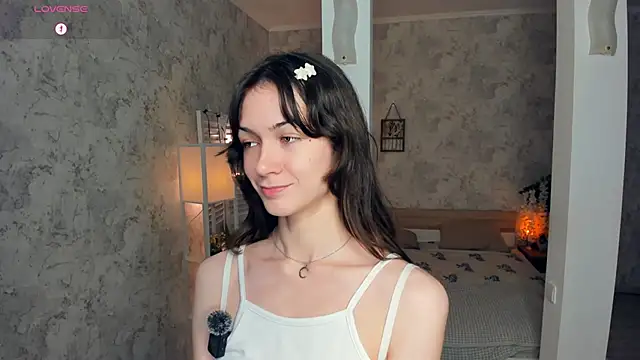 ReneeLippeatt online show from November 2025 07:35:01 PM