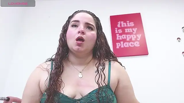 AmandaaWats online show from April 2026 04:05:02 PM