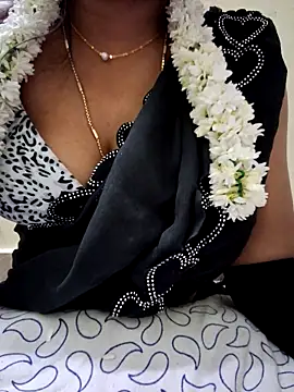 jasminetaml online show from October 2025 05:57:02 PM