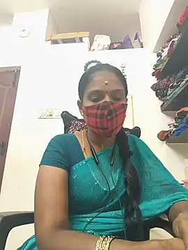 Snapshot of Tamil_Yalini12 chatting on July 2026 03:18:01 PM Tamil Yalini12 online show from July 2026 03:18:01 PM