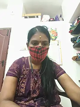 Snapshot of Tamil_Yalini12 chatting on July 2026 06:17:02 AM Tamil Yalini12 online show from July 2026 06:17:02 AM