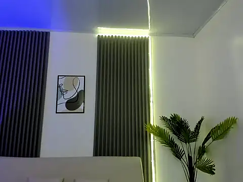 emiilyy cute online show from October 2025 12:35:02 PM