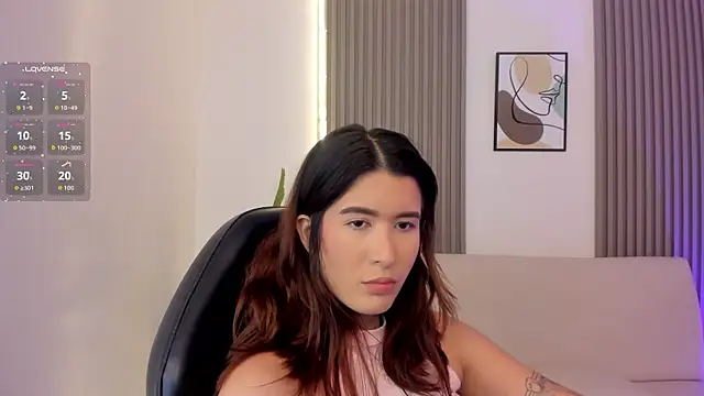 emiilyy cute online show from October 2025 12:25:01 PM