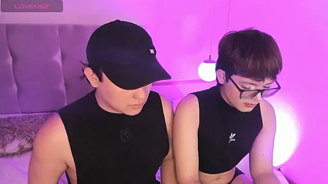 Boy2Boy Aheat online show from October 2025 12:49:02 PM