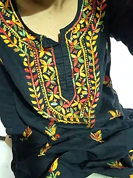 anayahotty online show from October 2025 11:35:01 PM