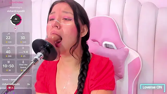 mia celezte online show from November 2025 12:05:01 PM