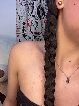 Snapshot of Linda_rouse chatting on October 2025 04:31:01 AM Linda rouse online show from October 2025 04:31:01 AM