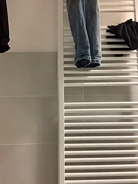 alessiobaz online show from April 2026 09:04:01 AM