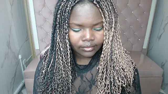 Snapshot of Soffia_b chatting on October 2025 03:15:02 AM Soffia b online show from October 2025 03:15:02 AM