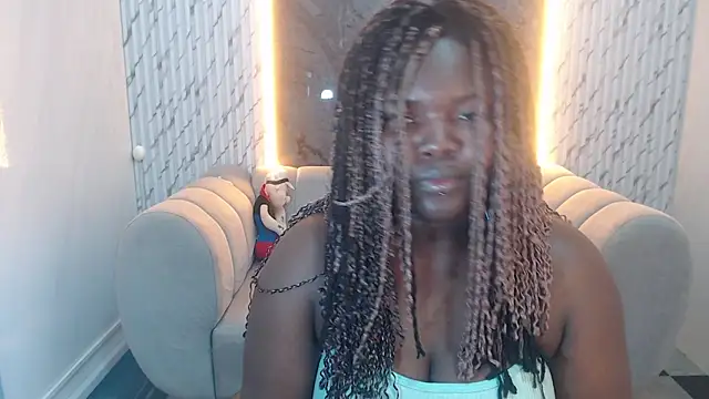 Snapshot of Soffia_b chatting on October 2025 08:07:02 PM Soffia b online show from October 2025 08:07:02 PM