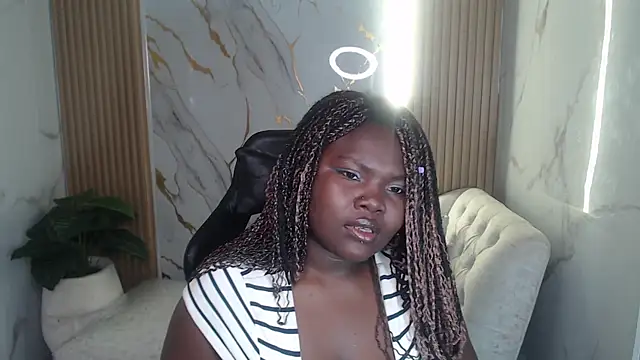 Snapshot of Soffia_b chatting on October 2025 03:07:01 AM Soffia b online show from October 2025 03:07:01 AM