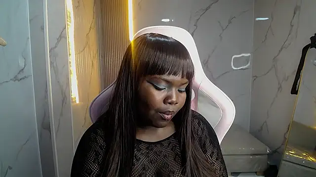 Snapshot of Soffia_b chatting on November 2025 03:17:01 AM Soffia b online show from November 2025 03:17:01 AM