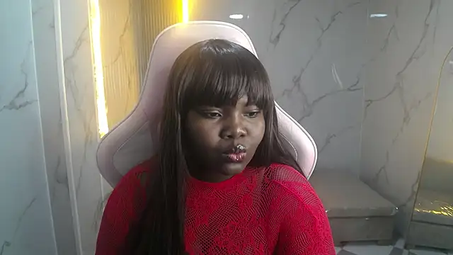 Snapshot of Soffia_b chatting on November 2025 03:18:02 AM Soffia b online show from November 2025 03:18:02 AM