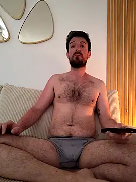 Snapshot of AD_Vu chatting on April 2026 10:27:01 AM AD Vu online show from April 2026 10:27:01 AM