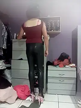 Snapshot of transreyna chatting on September 2025 10:31:02 AM transreyna online show from September 2025 10:31:02 AM