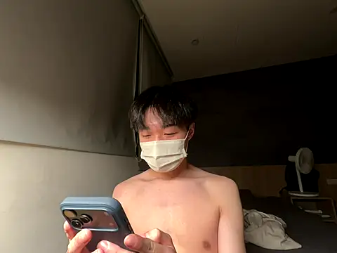 Yo155 online show from October 2025 04:18:01 PM