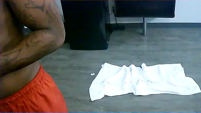 Snapshot of 214KingLonggg chatting on March 2026 10:21:01 AM 214KingLonggg online show from March 2026 10:21:01 AM