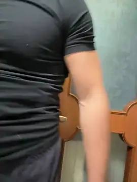 giovan2020 online show from November 2025 11:37:01 PM