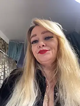 Sweet-blonde online show from February 2026 01:18:02 PM