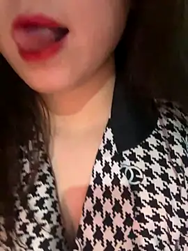 Lusi-sexy online show from December 2025 02:30:02 AM