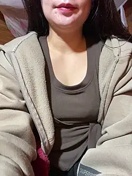 violet-00 online show from January 2026 12:26:01 AM