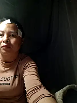 xuxulovezz online show from September 2025 11:57:01 AM