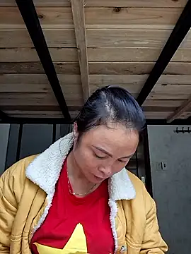 xuxulovezz online show from October 2025 04:42:01 AM