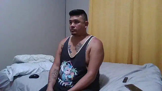 Snapshot of TheChino69 chatting on October 2025 01:45:01 AM TheChino69 online show from October 2025 01:45:01 AM