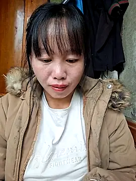 helenzz online show from November 2025 12:57:02 AM