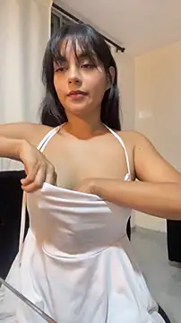 Snapshot of Selene_Wings22 chatting on May 2026 01:00:01 AM Selene Wings22 online show from May 2026 01:00:01 AM