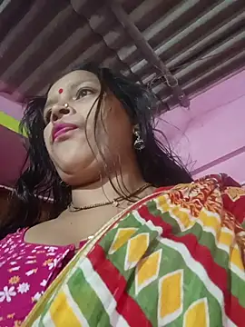 Snapshot of reya743 chatting on November 2025 04:07:02 PM reya743 online show from November 2025 04:07:02 PM