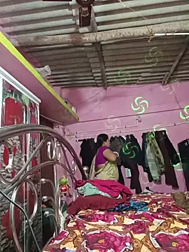 Snapshot of reya743 chatting on November 2025 11:36:02 PM reya743 online show from November 2025 11:36:02 PM