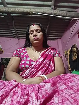 Snapshot of reya743 chatting on November 2025 03:58:02 PM reya743 online show from November 2025 03:58:02 PM