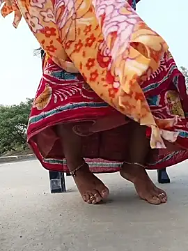 Snapshot of reya743 chatting on December 2025 10:12:01 AM reya743 online show from December 2025 10:12:01 AM