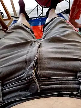 Snapshot of SALCEDO_041198 chatting on October 2025 07:11:01 PM SALCEDO 041198 online show from October 2025 07:11:01 PM