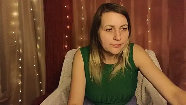 silvaraNoir online show from September 2025 04:12:02 PM