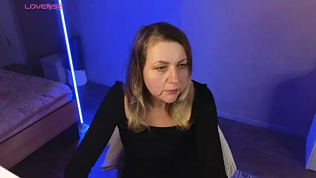 silvaraNoir online show from October 2025 05:02:02 PM