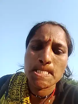 Pooja6060 online show from October 2025 10:49:02 AM